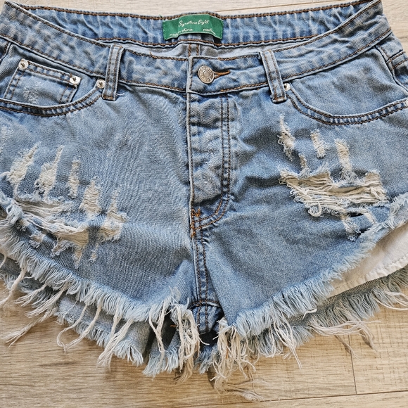 Signature Eight Denim Beachy Destroyed Distressed Hot Shorts Med - Picture 2 of 10